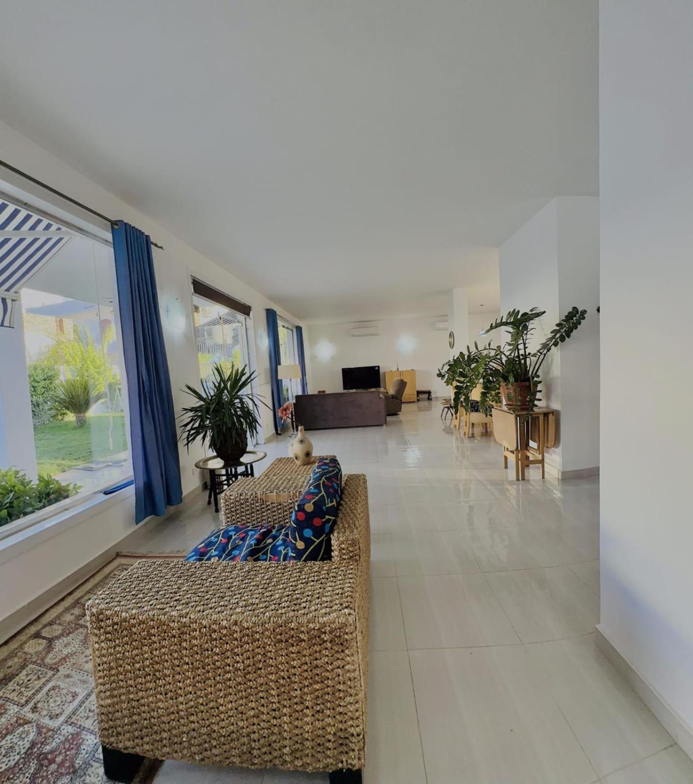 Rose Villa *